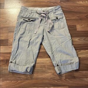 Cuffed casual capri pants